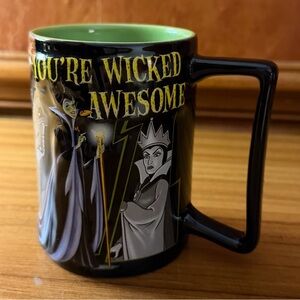 Disney Villains Large 10oz Mug Green & Black "You're Wicked Awesome" 4.25"H